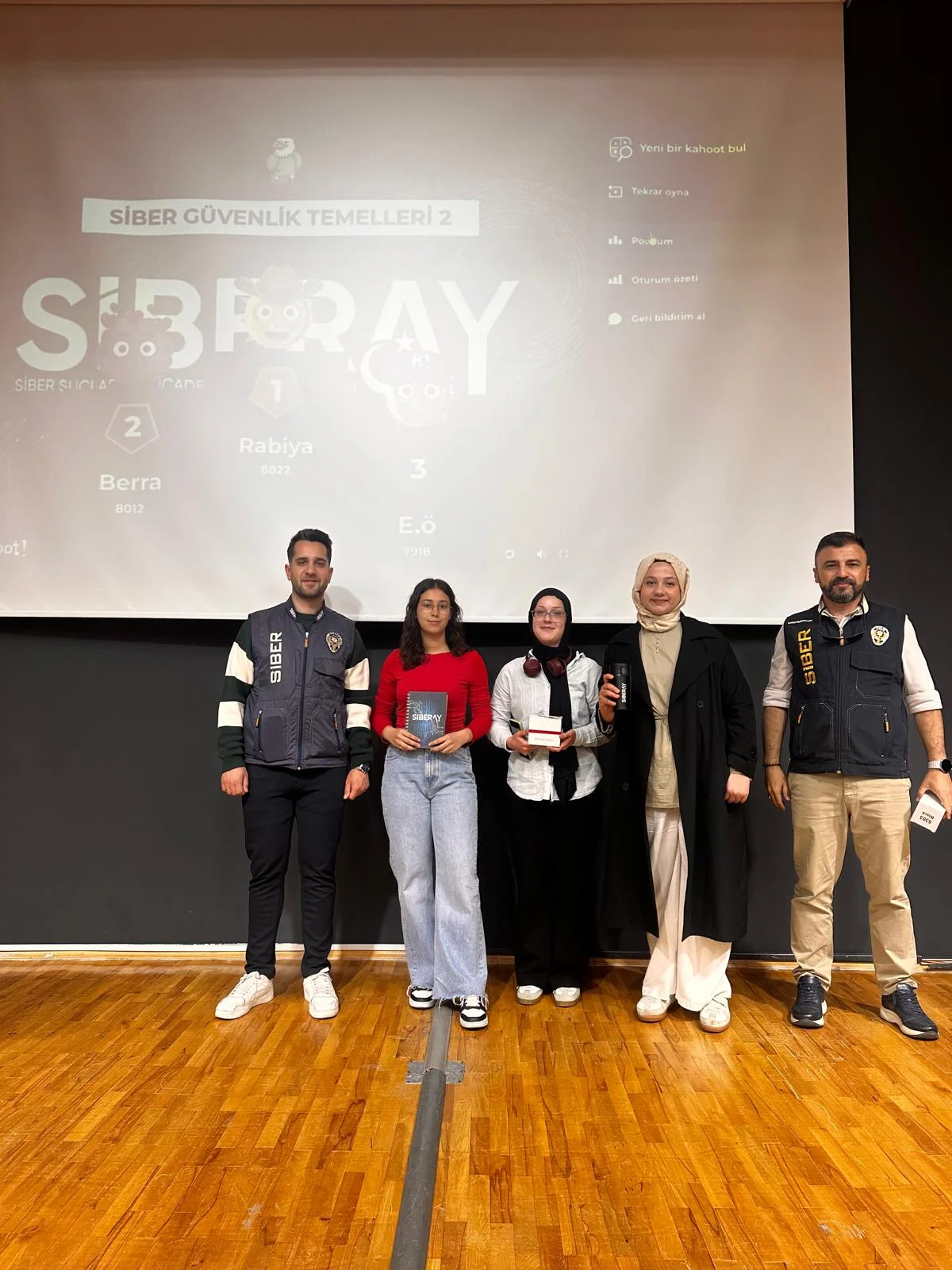 Medya Okuryazarlığı Dersinde Emniyet Müdürlüğü Siber Suçlarla Mücadele Şubesi Misafir Edildi